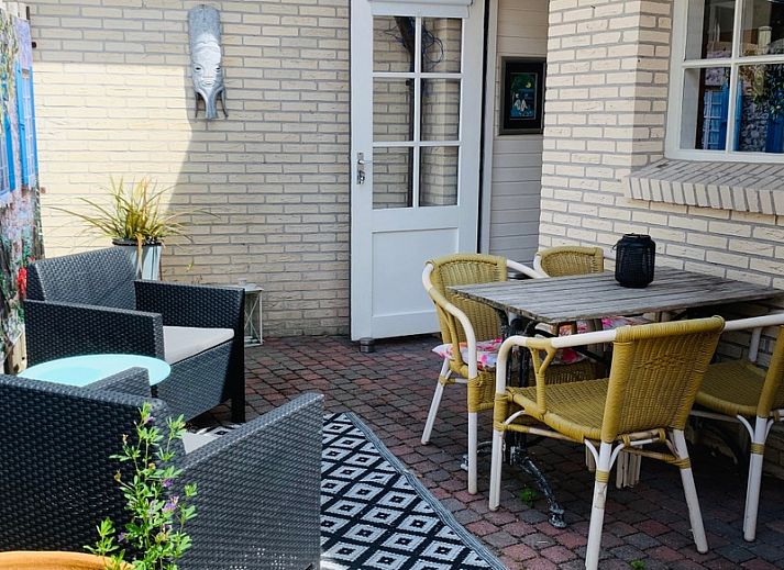 Boomrijke omgeving bij Texel C vakantiehuis in De Koog, Texel, Waddeneilanden.