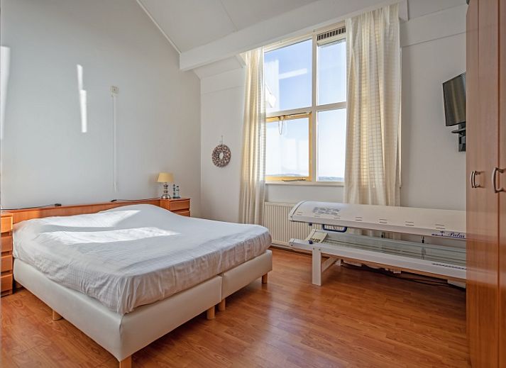 Gezellige woonkamer met veel licht bij Resort De Buteriggel - Appartement 9 in De Koog, Texel, Waddeneilanden.