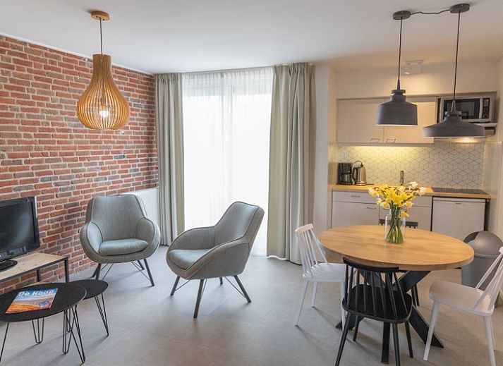 Vorderansicht der Ferienwohnung fuer 4 Personen in De Koog, Texel, Watteninseln, ideale Ferienunterkunft fuer Familien.