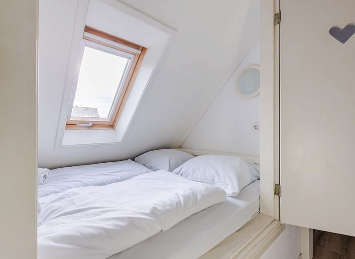 Entspannen Sie sich in der luxurioesen Sauna von T6AB Comfort, einem gemuetlichen Bungalow in De Koog, Texel, ideal fuer einen erholsamen Aufenthalt auf den Watteninseln.