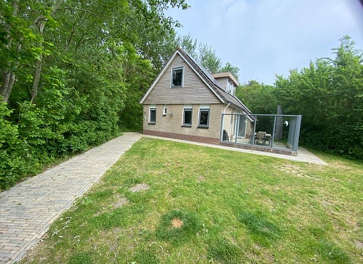 Ferienhaus Hoog Koog 18 in De Koog, Texel, mitten im Gruenen, ideal fuer Naturliebhaber im Bungalowpark Hoog Koog.