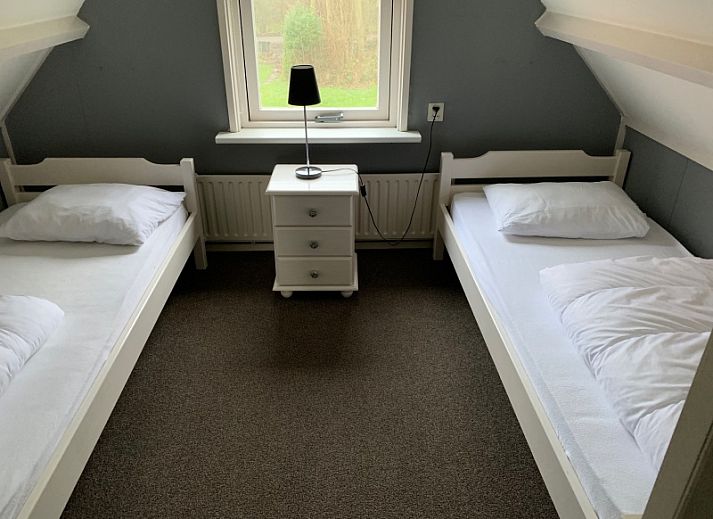 Moderne badkamer in Vakantiehuis 0386 De Koog Texel, ideaal voor comfort tijdens je vakantie op de Waddeneilanden.