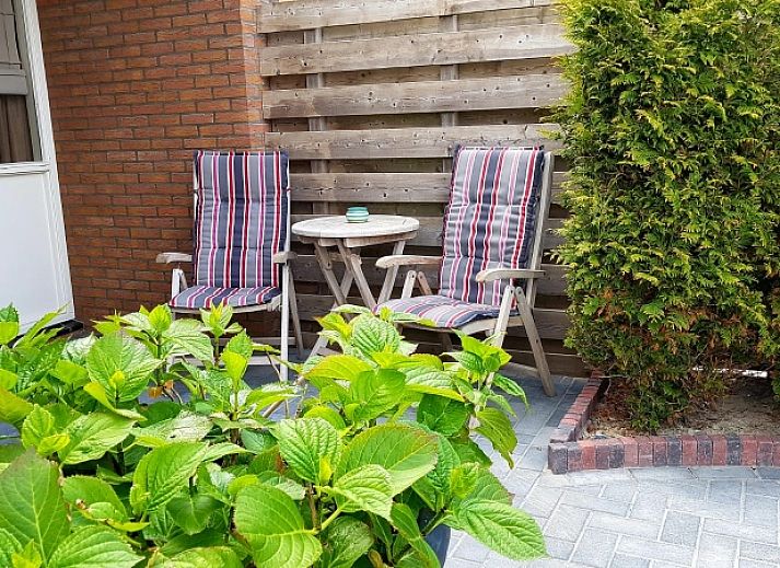 Moderne Kueche im Ferienhaus 2, De Koog, Texel mit Essecke und allen Annehmlichkeiten fuer einen angenehmen Aufenthalt.