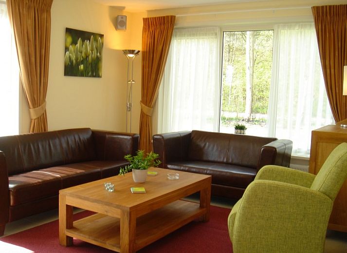 6-pers. Vakantiehuis met Sauna in De Koog, Texel, Waddeneilanden met zonnige tuin en groene omgeving.