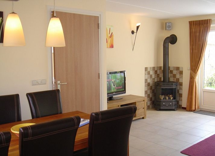 6-pers. Vakantiehuis met Sauna in De Koog, Texel, Waddeneilanden met zonnige tuin en groene omgeving.