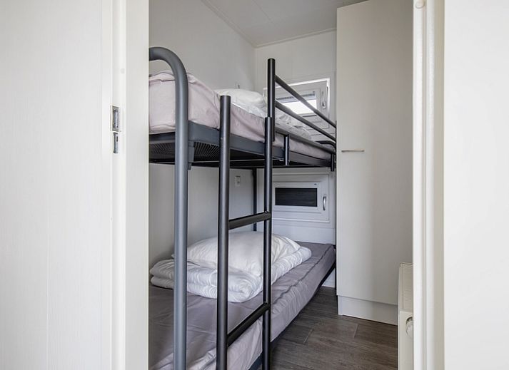 Moderne Kueche im Chalet Bregkoog 36, Chaletpark Bregkoog, De Koog, Texel, Waddeninseln.