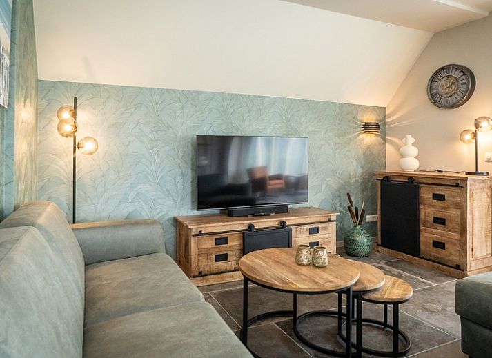 Landhuis vakantiewoning in De Koog, Texel met zonnig terras en comfortabele buitenruimte.