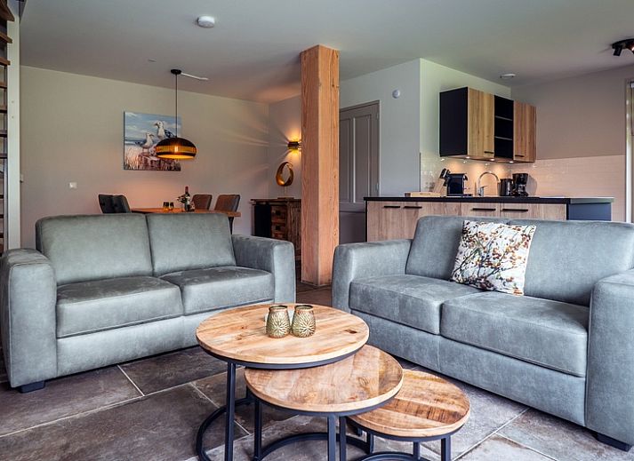 Prachtig vakantiehuis in De Koog, Texel omgeven door groene natuur en rustgevende uitzichten.