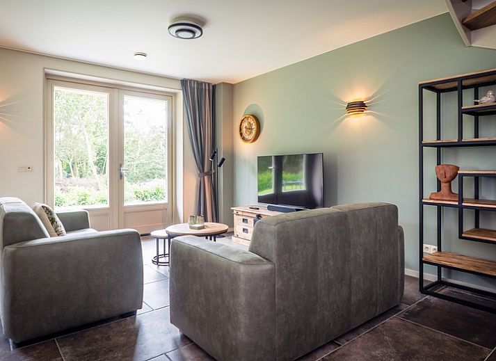 Prachtig vakantiehuis in De Koog, Texel omgeven door groene natuur en rustgevende uitzichten.