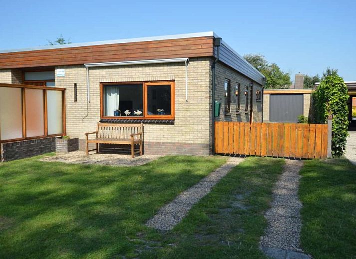 Orchismient 18 klein vakantiehuis met zonnige tuin in De Koog, Texel.