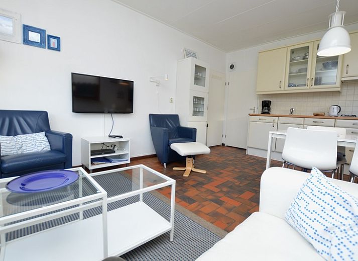 Lichte woonkamer van Orchismient 18 klein, vakantiehuis in De Koog, Texel.