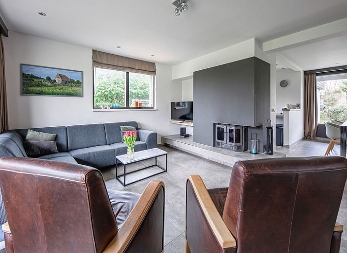 Orchismient 20 vakantiehuis in De Koog Texel met moderne uitstraling en groene tuin.