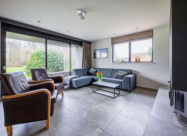 Ruime keuken in Orchismient 20 vakantiehuis De Koog Texel met moderne apparatuur.