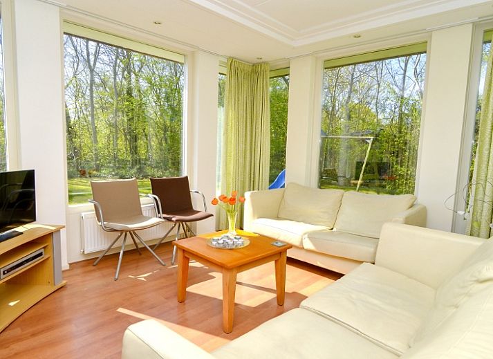 Bungalowpark Hoog Koog - t Huisje Texel in De Koog, Texel, vakantiehuis met ruime tuin en groene omgeving.