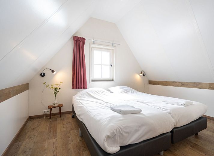 Rustieke charme van Bargerhof Texel in De Waal, Texel omgeven door groene weiden.