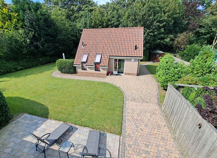 Koperwiek vakantiehuis in Den Burg, Texel met ruime tuin en terras.