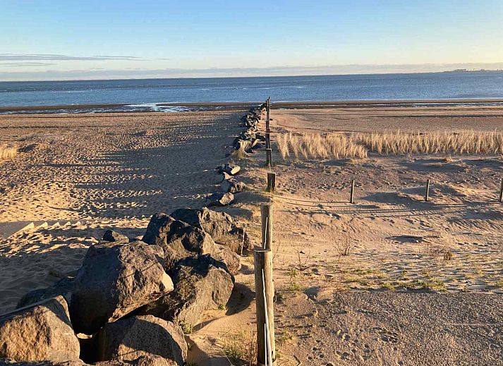 NH198 vakantiehuis in Den Burg Texel met ruime tuin en terras.