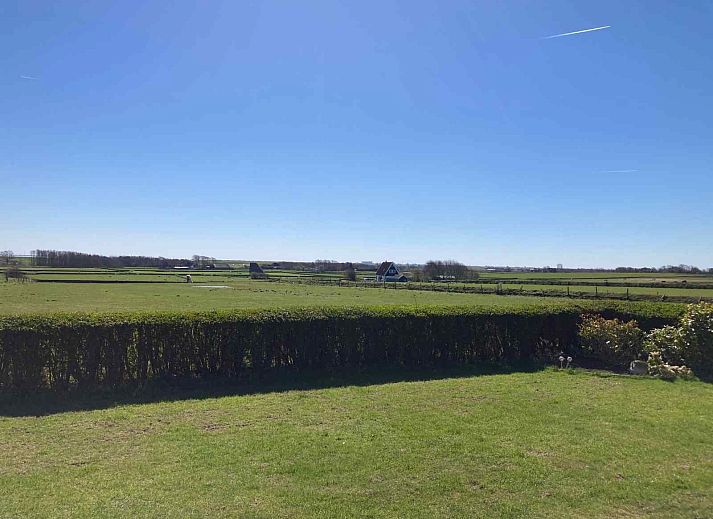 Uitzicht op het strand nabij NH198 vakantiehuis in Den Burg Texel.