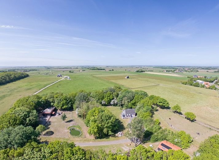 Het Eikenbossie vakantiehuis in Den Burg, Texel met ruime tuin en terras.
