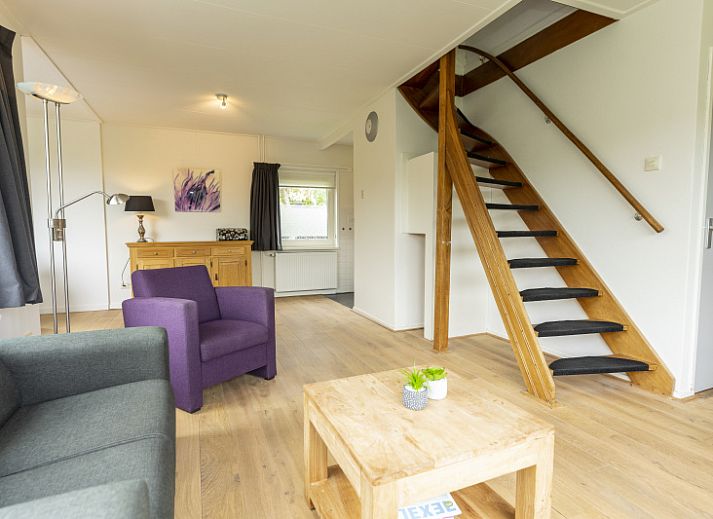 De Wending Ferienhaus in Den Burg, Texel mit sonnigem Garten und Terrasse.