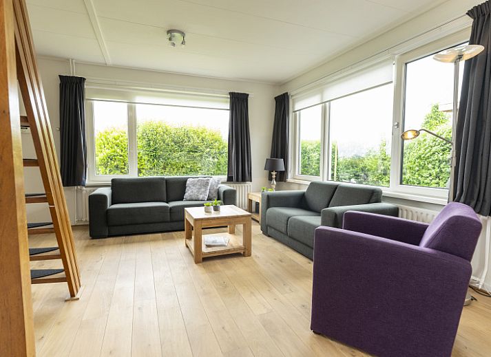 Charmantes Ferienhaus De Wending in Den Burg, Texel mit gruenem Garten.