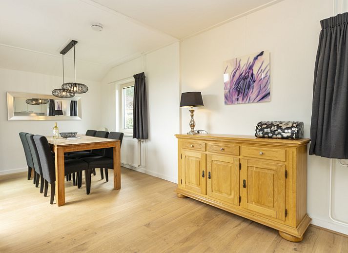 Charmantes Ferienhaus De Wending in Den Burg, Texel mit gruenem Garten.