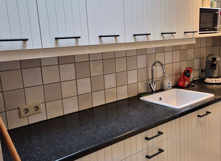 Verblijf 010461 - Vakantiewoning Texel - Vakantiehuis in Den Burg mit Möblierter Terrasse