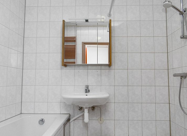 Comfortabele zithoek met tv in 7500 - Hillen vakantiehuis, Den Burg, Texel.