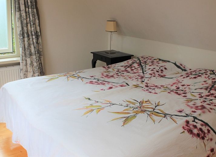 Gezellige keuken van Het Achterhuys in Den Burg Texel met moderne voorzieningen.