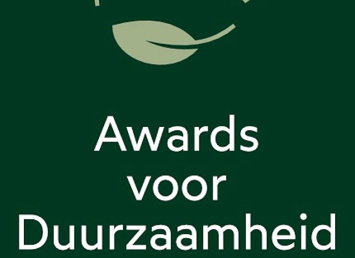 Cozy kitchen in Group Residence Nieuw Leven Texel, Den Burg, overlooking the nature of the Wadden Islands.