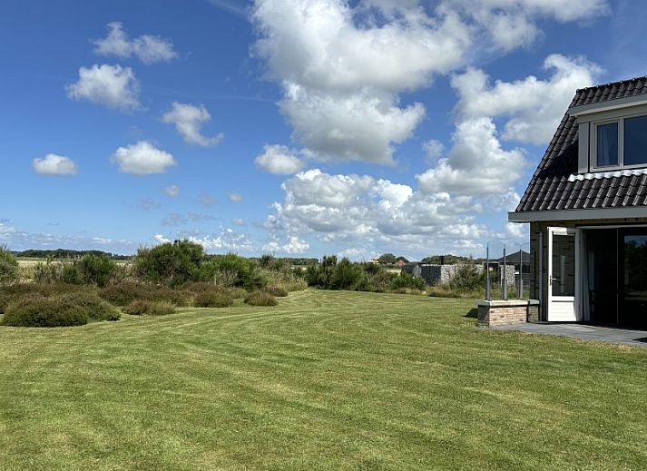 Vacation home Wulpenweid 12 A Lammetje in De Dennen, Texel with spacious garden and terrace.