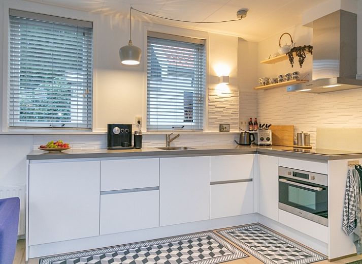 Guest house 010473 - Holiday property Texel - Stadhuisje Texel