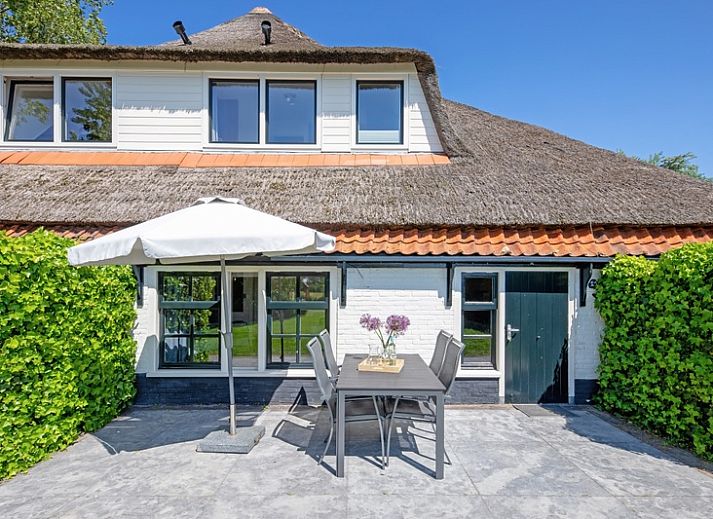 Wohnung Gouden Reaal 25 in Den Hoorn Texel mit grosser Veranda und Reetdach.