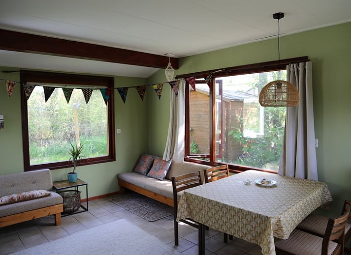 Ferienhaus Vogelsand in Den Hoorn Texel, umgeben von gruener Natur und Ruhe.