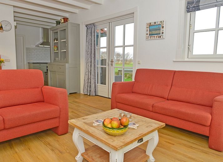 Charmante Fassade des Ferienhauses Anja Hoeve - Sonja auf Texel, Wadden Islands.