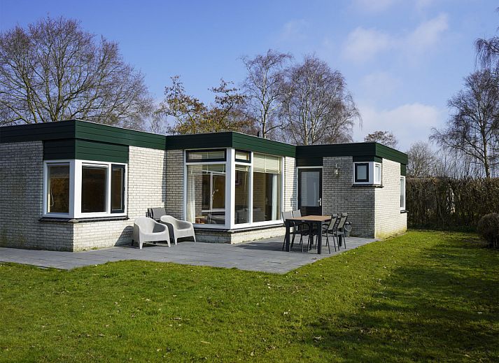Verblijf 010608 • Vakantiewoning Texel • Tuinwal