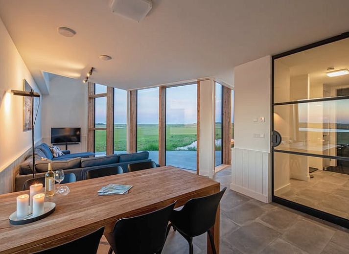 Vakantiehuis in Oosterend op Texel met moderne architectuur en prachtig uitzicht over de Waddeneilanden.