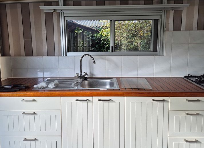 Der Wohnwagen mit Vorzelt in Oosterend, Texel, bietet Ihnen einen entspannten Urlaub inmitten der Natur und der Ruhe auf den Watteninseln.