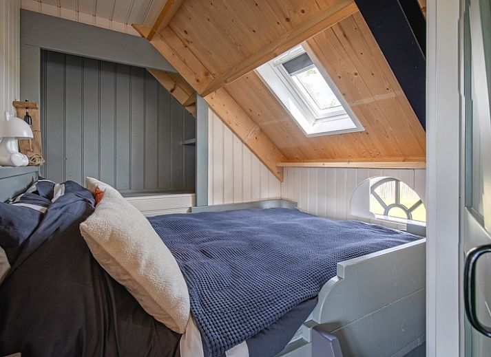 Rustiek ontwerp van ZoWad - Molenhuisje Beaufort, vakantiehuis in Oosterend Texel, met traditionele architectuur.