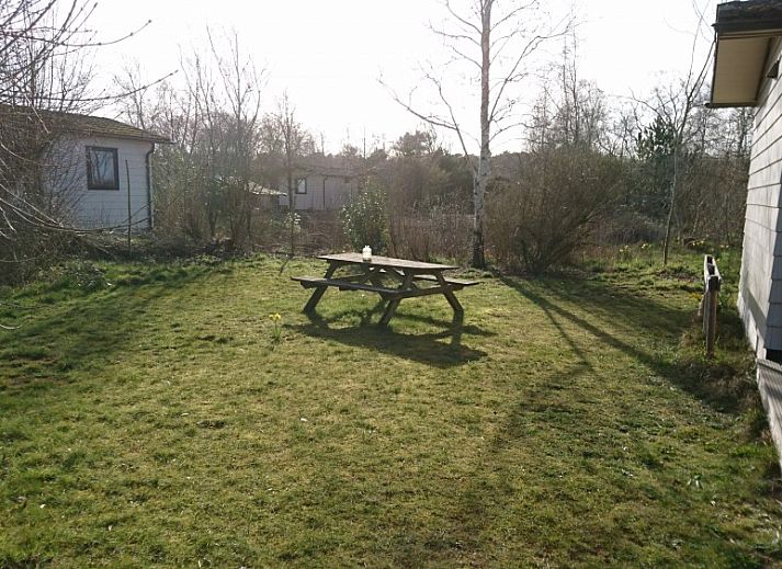 Chalet Akkerveld 27 in Dennenbos Texel, surrounded by nature and tranquility.