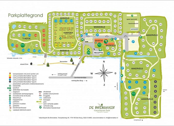 Cozy terrace at Akkerveld 27 chalet in Dennenbos Texel, ideal for outdoor activities.