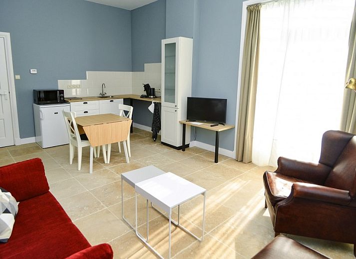 Enjoy the sunny terrace at Bed & Bed, a charming bed and breakfast in the Eierland polder on Texel, Wadden Islands.