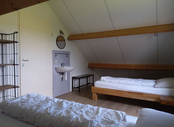 Green surroundings around De Triaan care home, vacation accommodation in Zuid-Eierland, Texel.