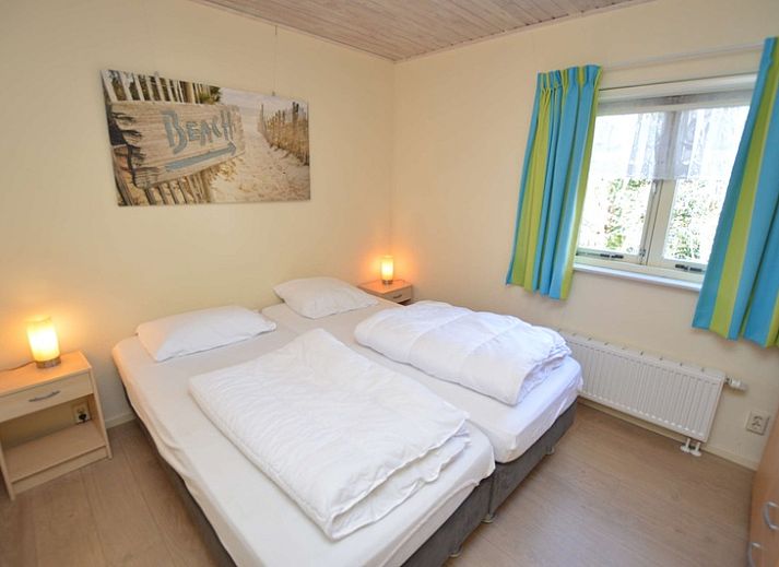 Comfortabele zitruimte in Vakantiehuis De Nagtegaal 15, De Wulk, Texel, ideaal voor ontspanning.