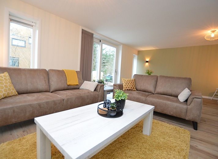 Ferienhaus De Nagtegaal 23 in De Dennen Texel mit grossem Garten und Terrasse zum Entspannen.