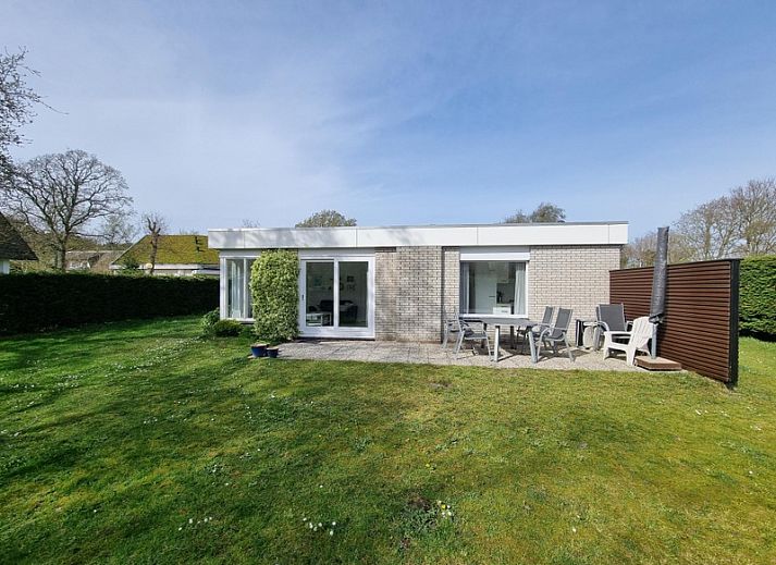 Bungalowpark 't Hoogelandt - Ferienhaus 'Jubefe' mit grossem Garten in De Dennen, Texel, Waddeninseln.