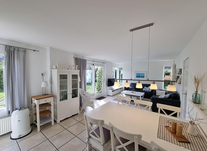 Bungalowpark 't Hoogelandt - Ferienhaus 'Jubefe' mit grossem Garten in De Dennen, Texel, Waddeninseln.