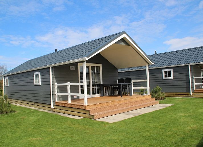Lodge - 6 person vacation home in De Dennen, Texel overlooking water and nature.