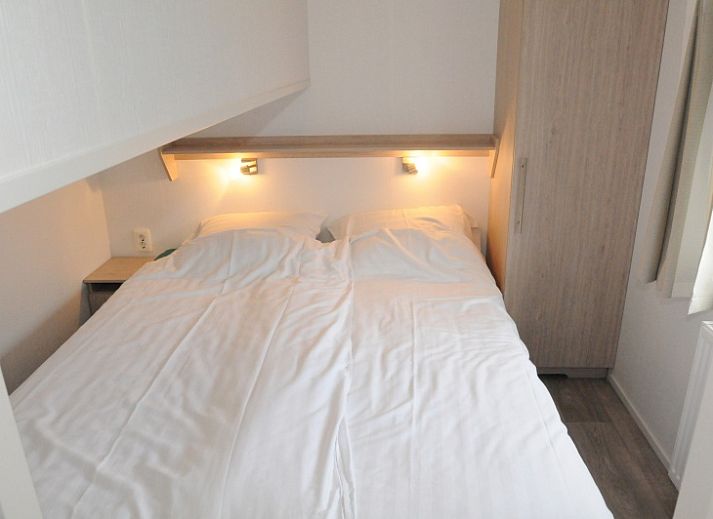 Lodge - 6 person vacation home in De Dennen, Texel overlooking water and nature.