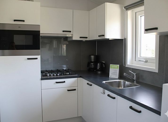 Vakantiepark De Bremakker - Bosveld 137, modern vakantiehuis in De Dennen, Texel met ruime veranda en zonnige omgeving op de Waddeneilanden.